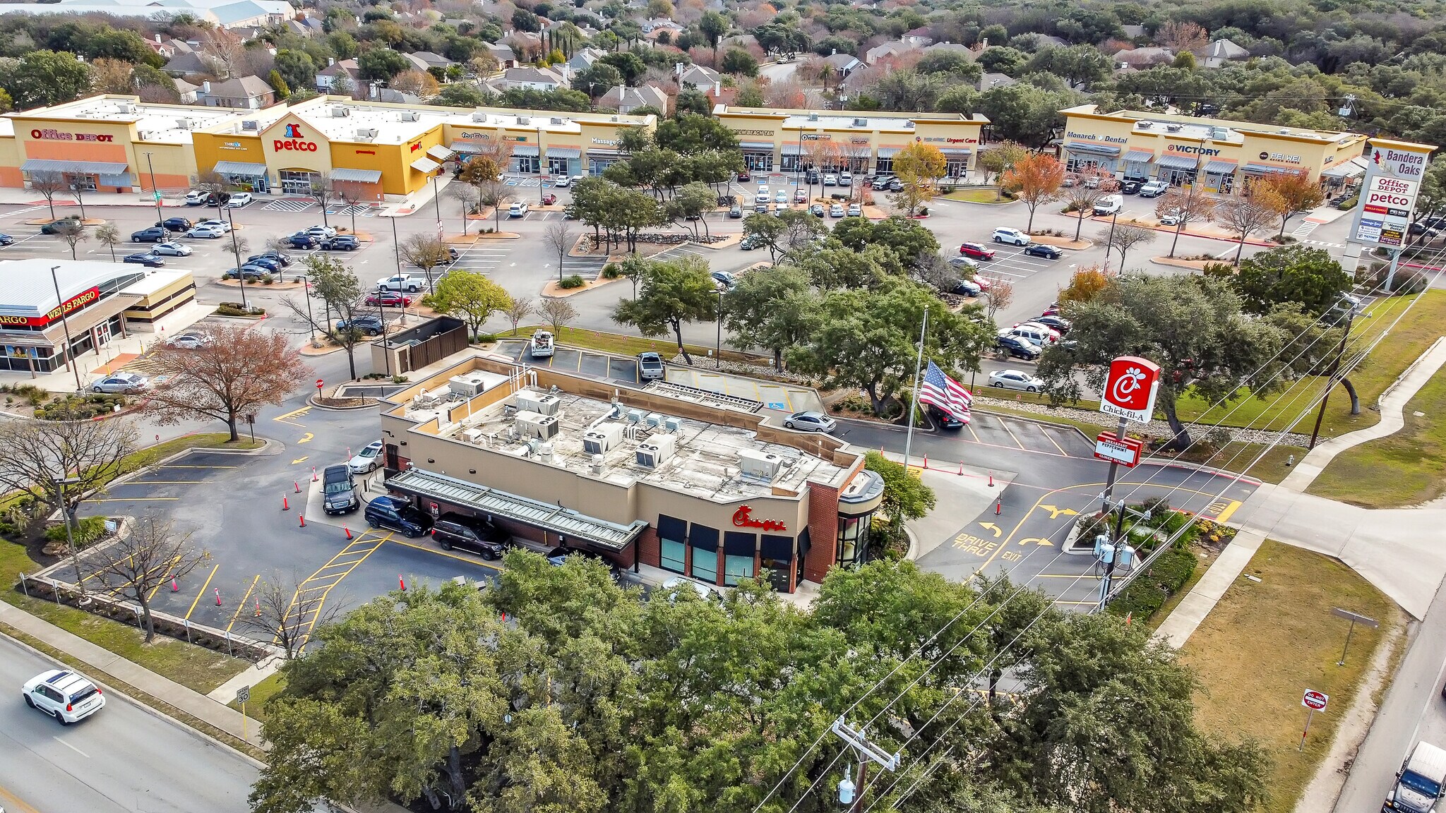 11398 Bandera Rd, San Antonio, TX à louer Photo principale- Image 1 de 22