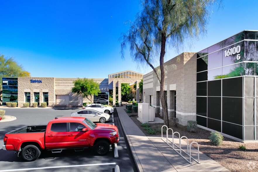 15880 N Greenway-Hayden Loop, Scottsdale, AZ for lease - Primary Photo - Image 1 of 6