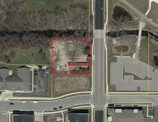 Plus de détails pour 112 N Madison St, Waunakee, WI - Industriel à vendre