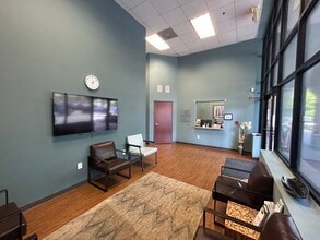 1210-1287 Creekshire Way, Winston-Salem, NC for lease Interior Photo- Image 2 of 5