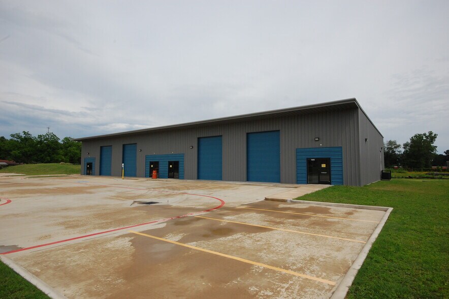 7307 Five Forks dr, Spring, TX à louer - Photo du bâtiment - Image 3 de 5