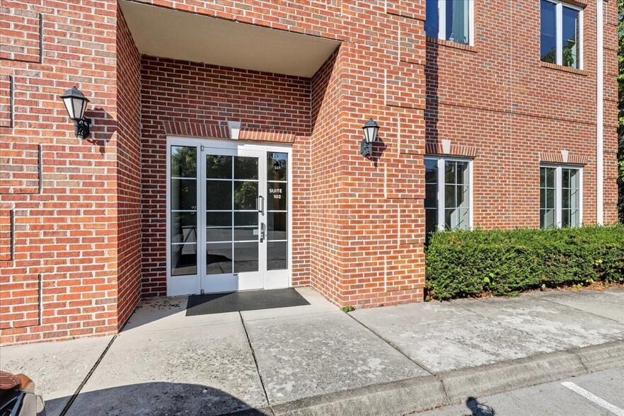 6223 Highland Place Way, Knoxville, TN for lease - Building Photo - Image 2 of 7