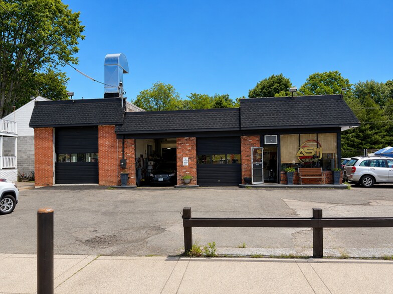 729 & 735 Dixwell Ave & 223 Bassett St portefeuille de 2 propriétés à vendre sur LoopNet.ca - Photo du bâtiment - Image 2 de 7