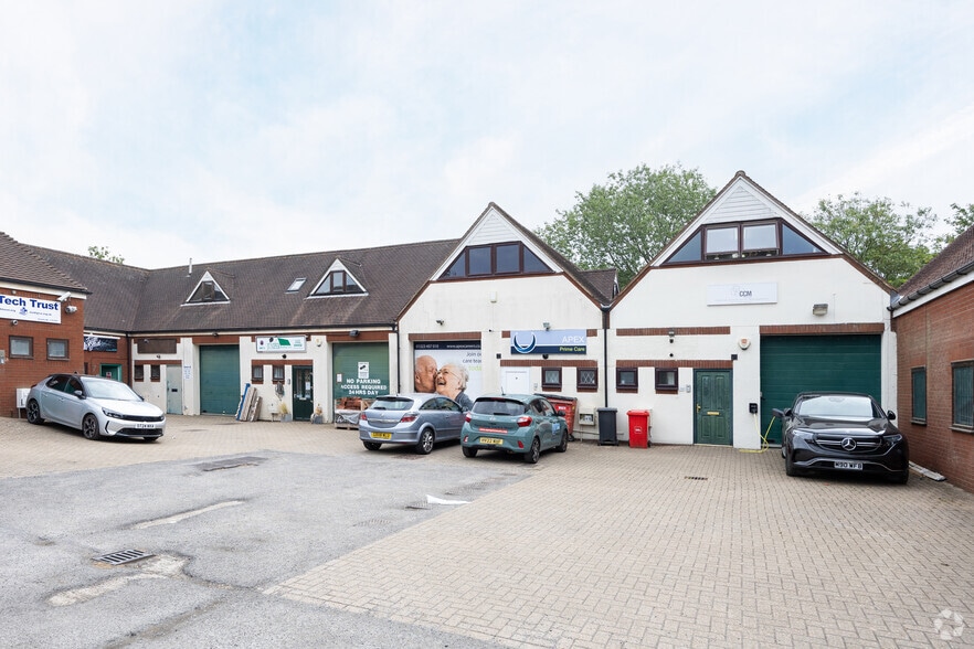 Old Swan Ln, Hailsham for sale - Building Photo - Image 2 of 8
