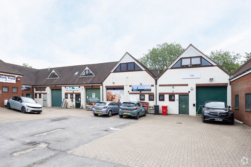 Old Swan Ln, Hailsham à vendre - Photo du bâtiment - Image 2 de 8