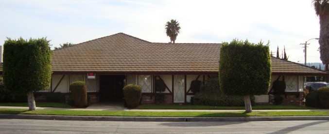 22910 Crenshaw Blvd, Torrance, CA à vendre - Photo principale - Image 1 de 1