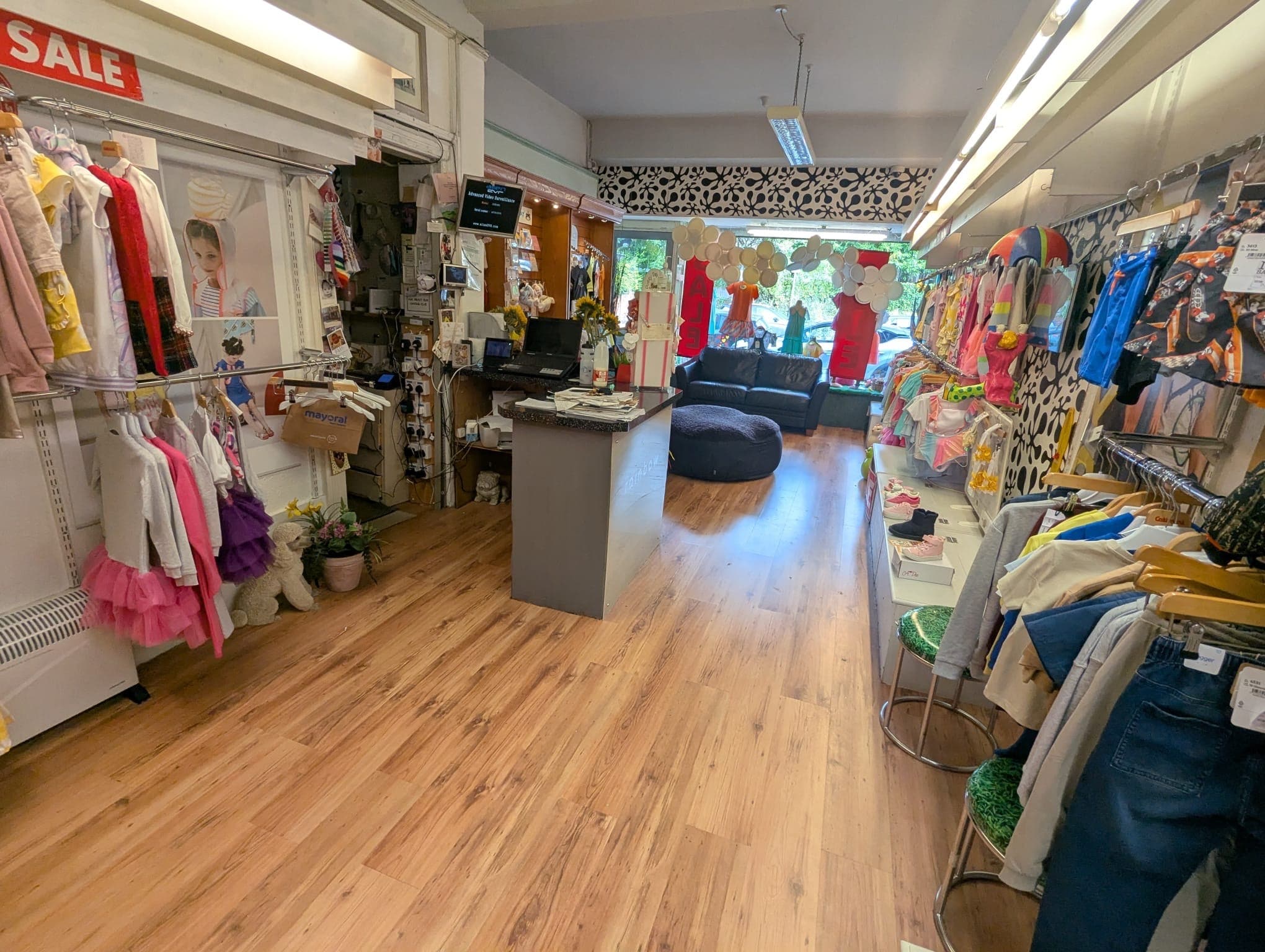 29 Uplands Cres, Swansea for lease Interior Photo- Image 1 of 4