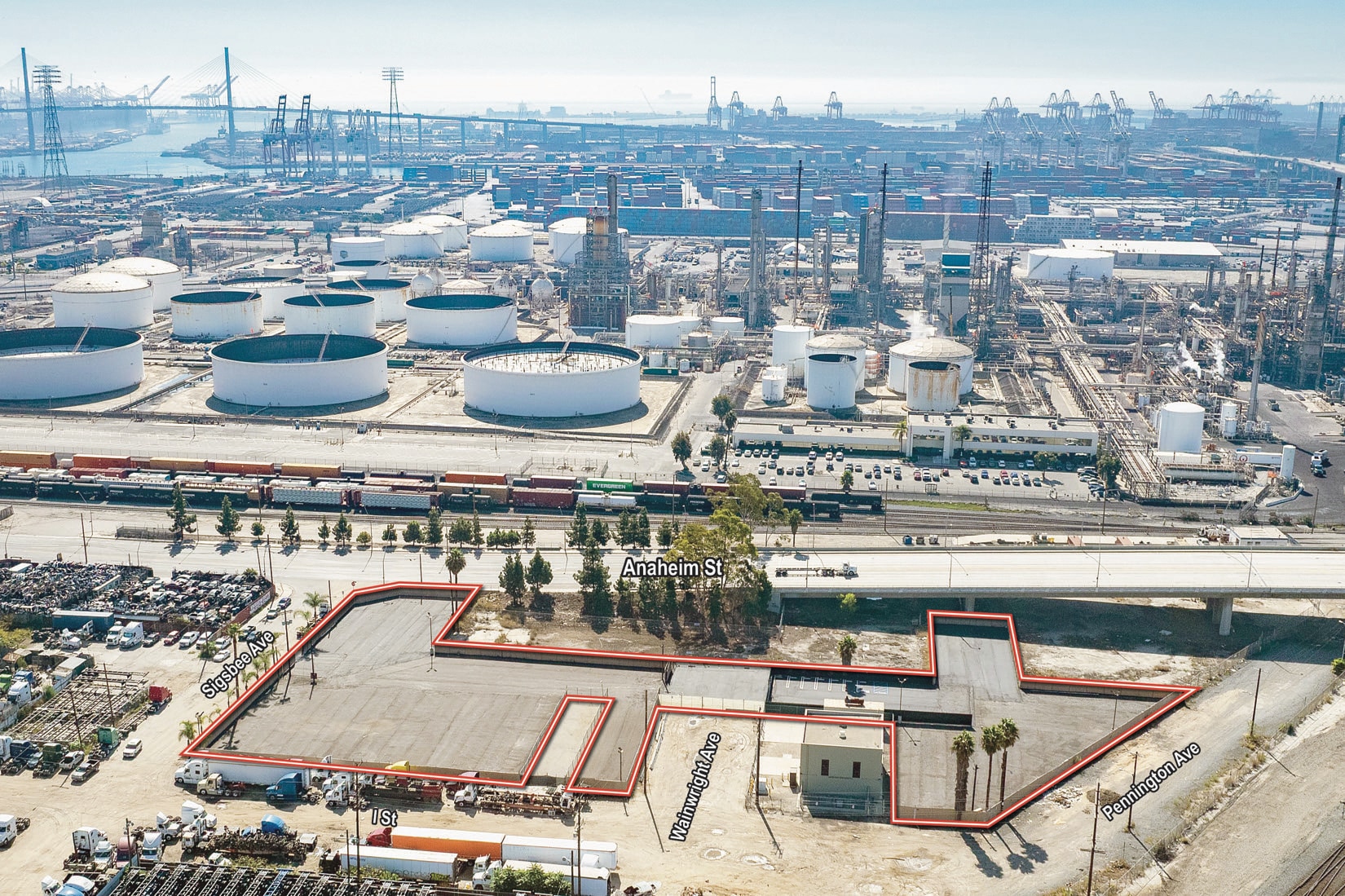 821 Sigsbee Ave, Wilmington, CA for lease Building Photo- Image 1 of 3