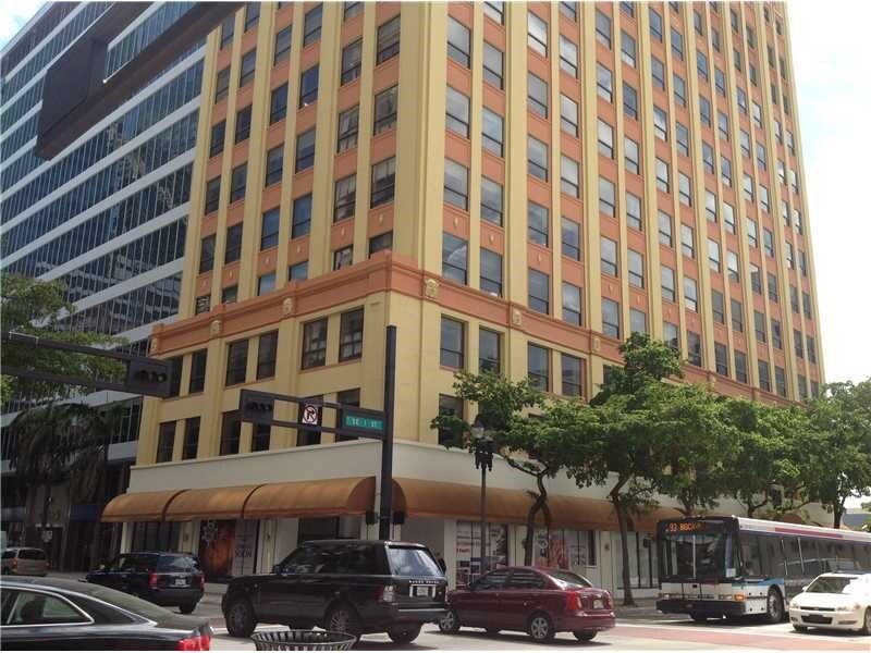 168 SE 1st St, Miami, FL à vendre Photo du bâtiment- Image 1 de 23