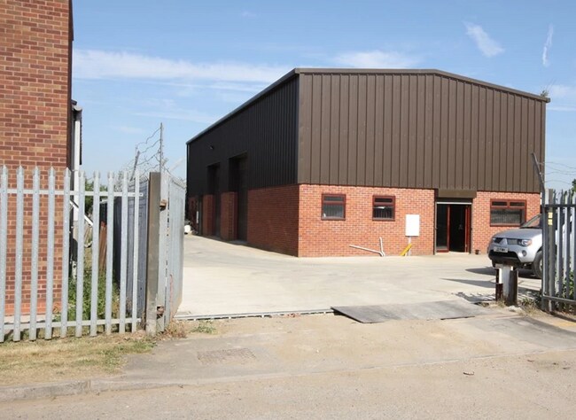 Plus de détails pour 23 Kinwarton Farm Rd, Alcester - Industriel à louer