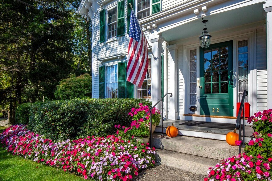 22 High St, Camden, ME à vendre - Photo du bâtiment - Image 3 de 64