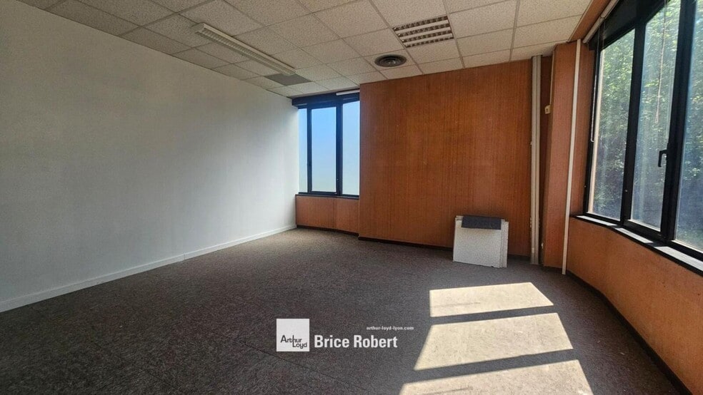 18 Avenue Charles De Gaulle, Saint Didier Au Mont D Or à vendre - Photo intérieure - Image 2 de 11