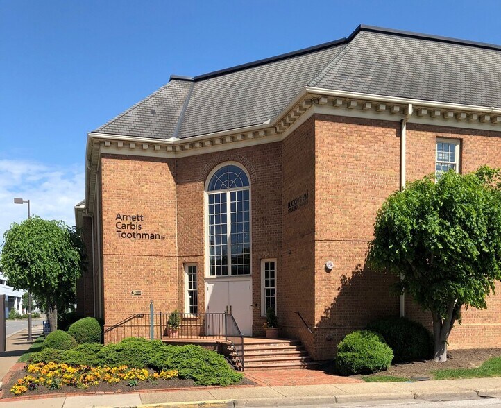 101 Washington St E, Charleston, WV à louer - Photo du bâtiment - Image 1 de 12