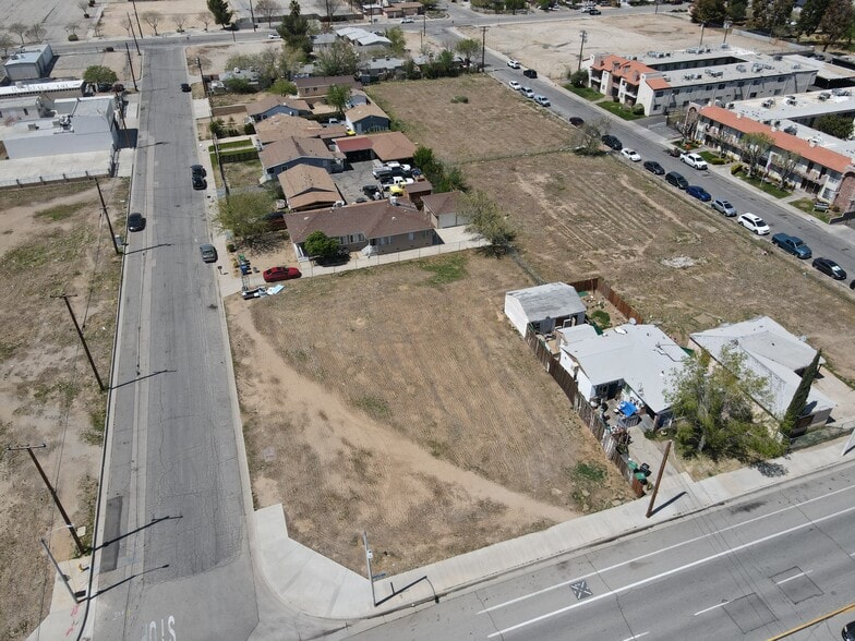 38547 10th St E, Palmdale, CA for sale - Building Photo - Image 3 of 11