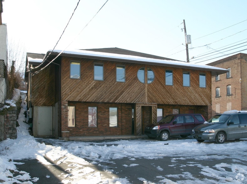 529-531 Cedar Ave, Scranton, PA for lease - Building Photo - Image 2 of 3