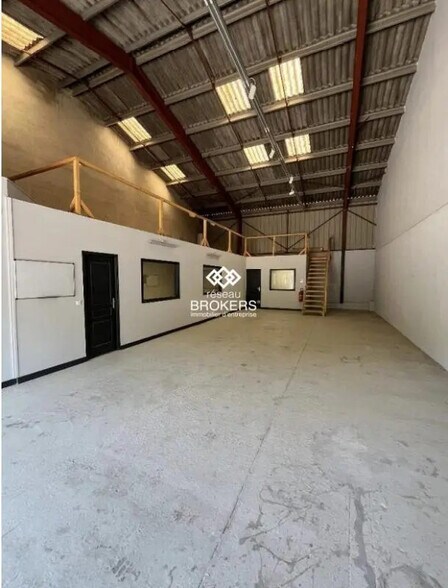 Industrial in Gémenos for lease - Interior Photo - Image 3 of 5