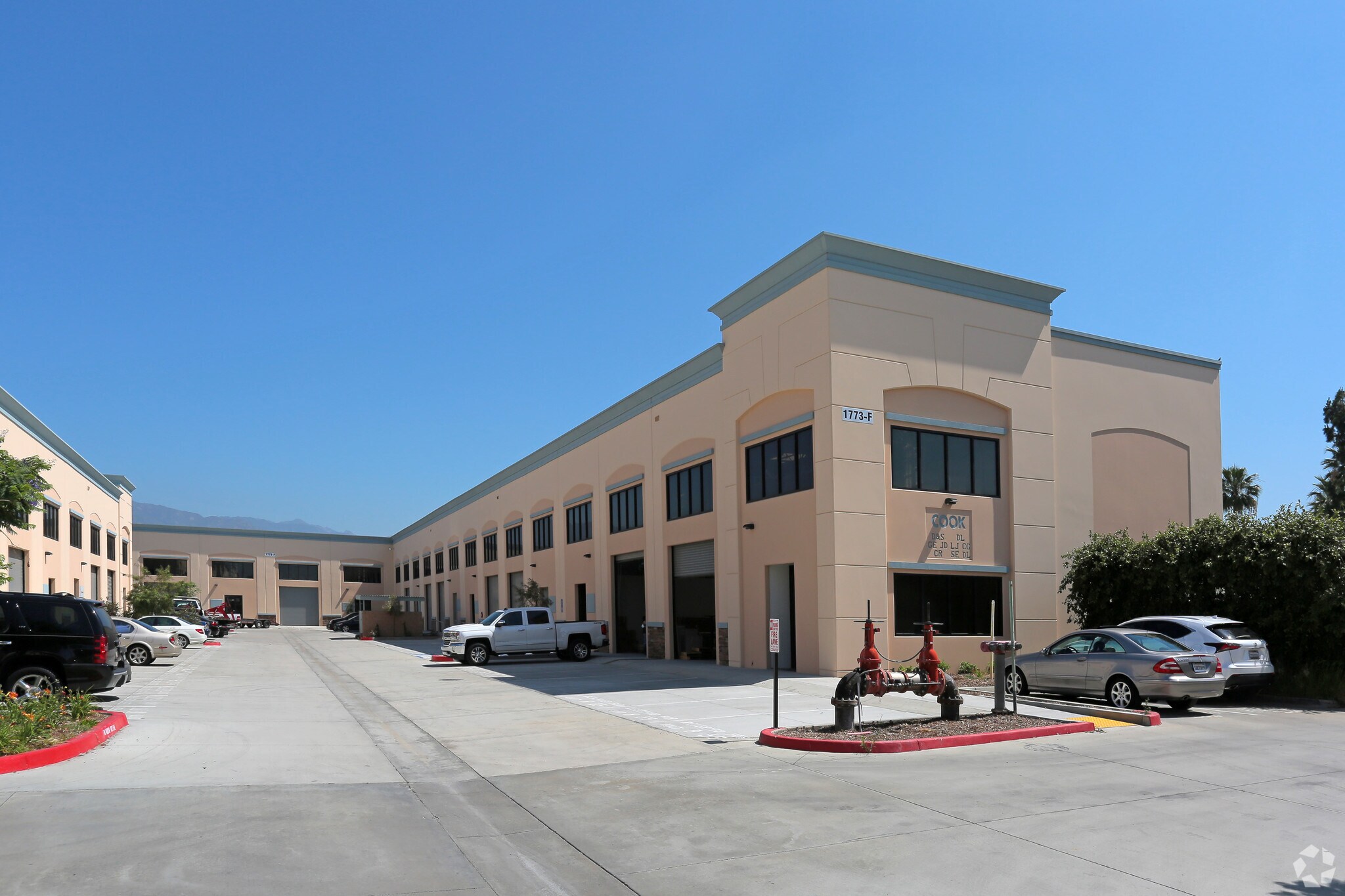 1773 W San Bernardino Rd, West Covina, CA for lease Primary Photo- Image 1 of 3