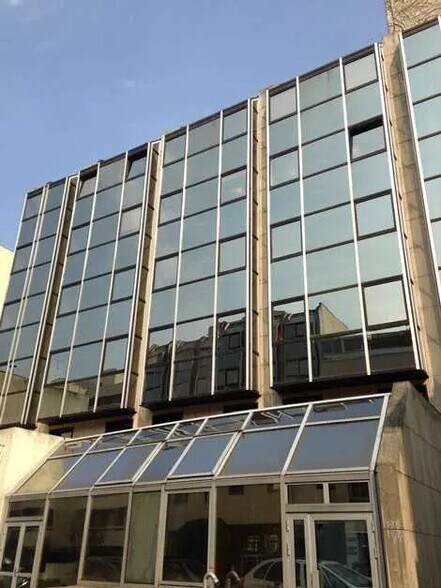 175/177 Rue D'Aguesseau, Boulogne-Billancourt à louer - Photo du bâtiment - Image 1 de 7