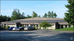 11 Industrial Way, Salem, NH à vendre - Photo du bâtiment - Image 2 de 3