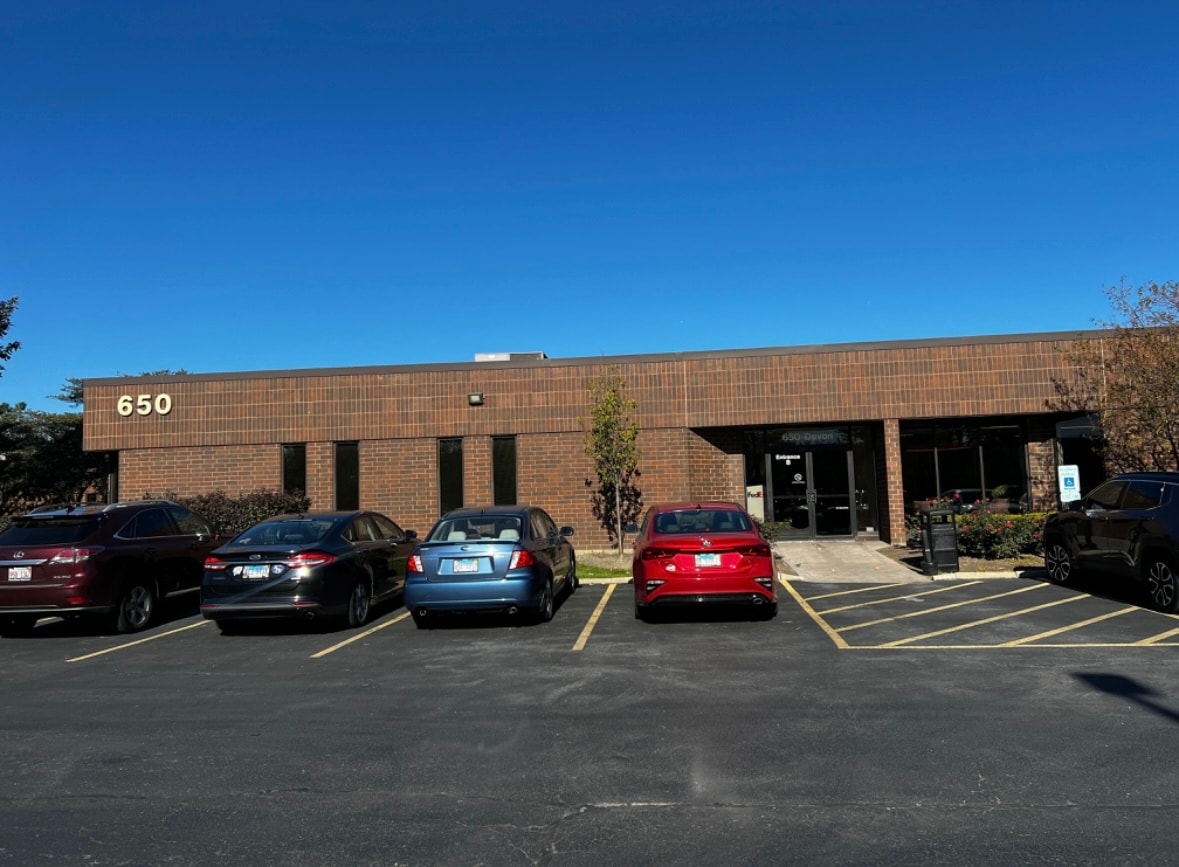 650 E Devon Ave, Itasca, IL for lease Building Photo- Image 1 of 9