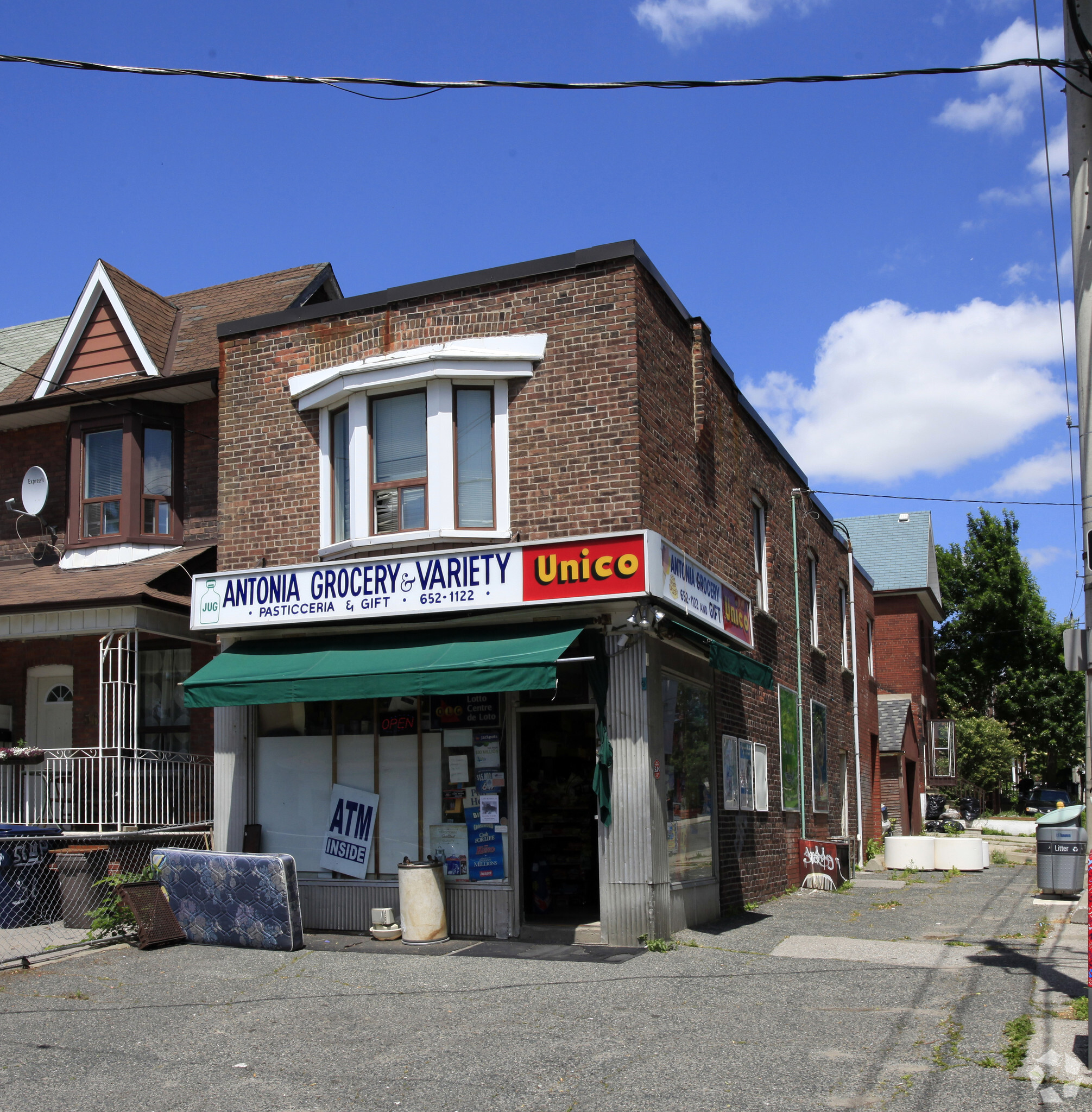 54 Peterborough Ave, Toronto, ON for sale Primary Photo- Image 1 of 1