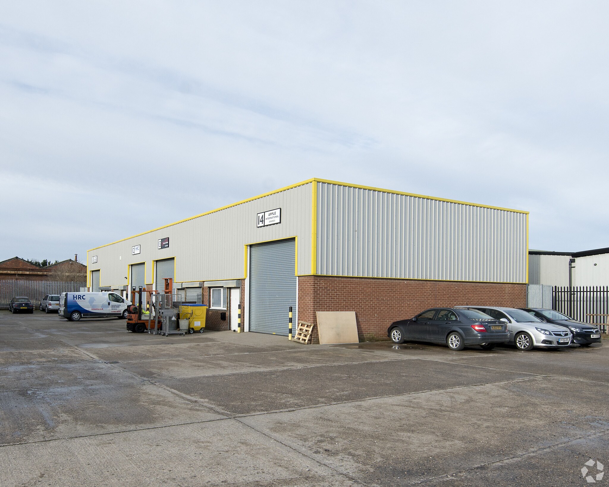 Bontoft Ave, Hull for lease Primary Photo- Image 1 of 4