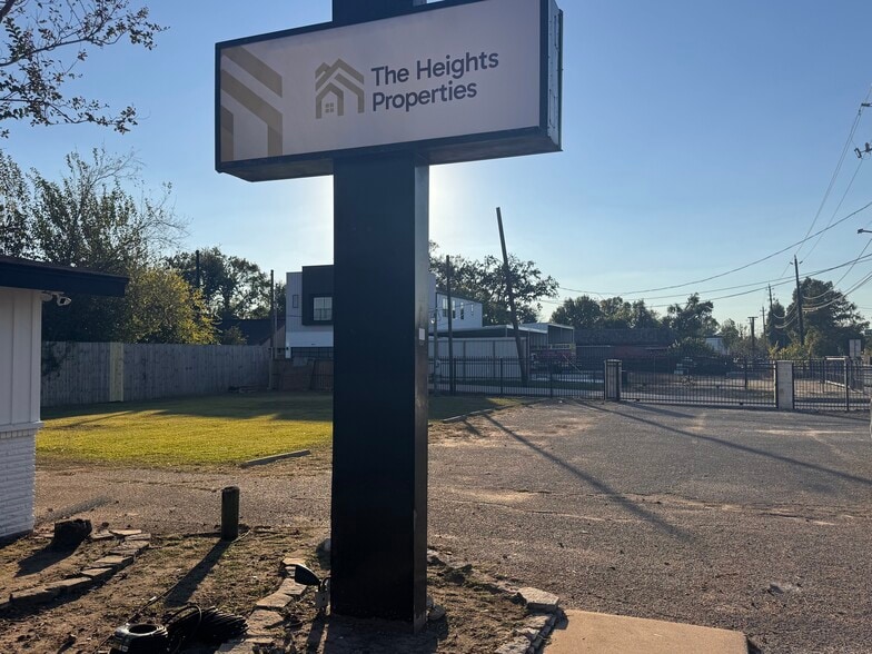 1212 Crosstimbers St, Houston, TX à vendre - Photo du bâtiment - Image 3 de 16