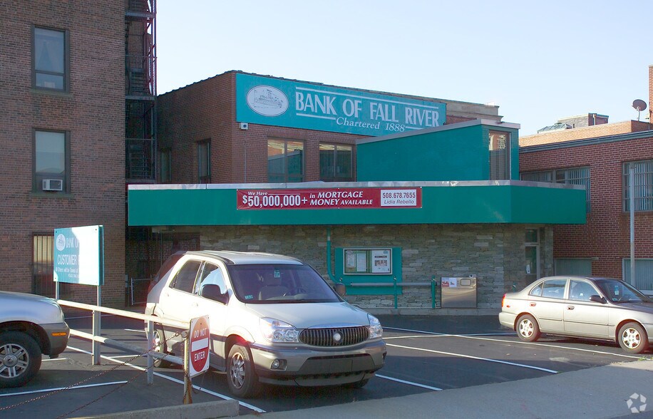 26-30 Bedford St, Fall River, MA for sale - Building Photo - Image 1 of 6
