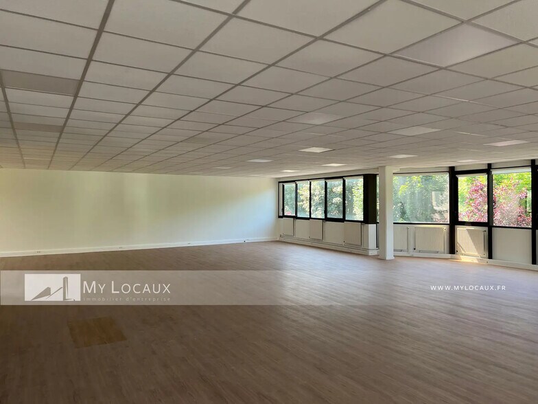 Flex dans Nanterre à louer - Photo intérieure - Image 2 de 10