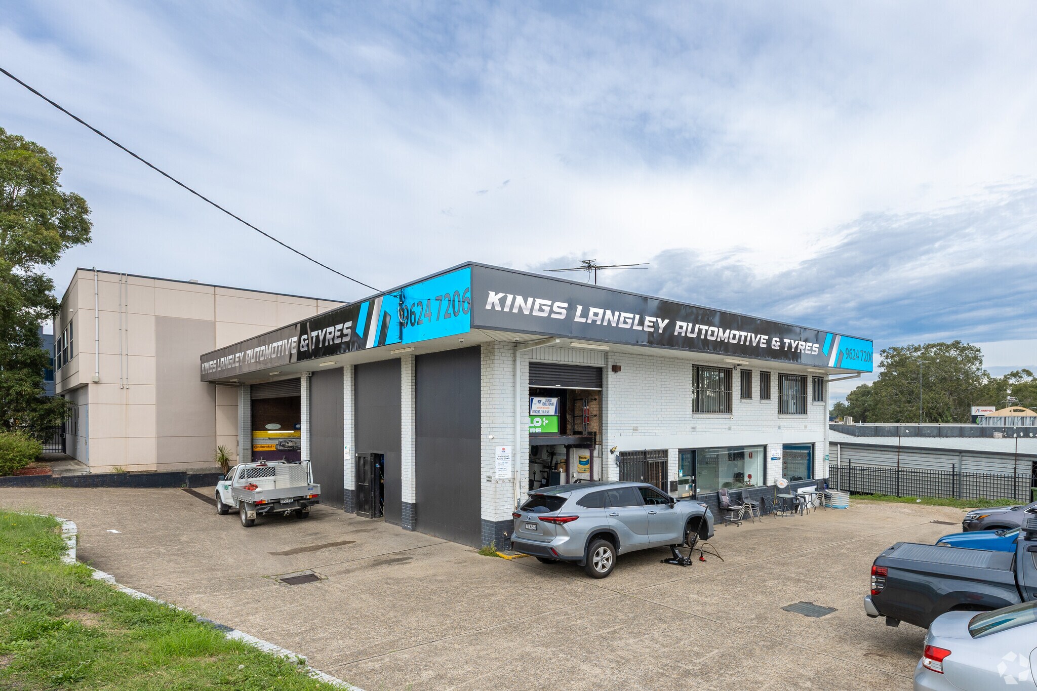 132 Station Rd, Seven Hills for sale Primary Photo- Image 1 of 6