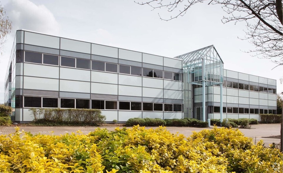 London Rd, Newbury for sale - Building Photo - Image 2 of 7