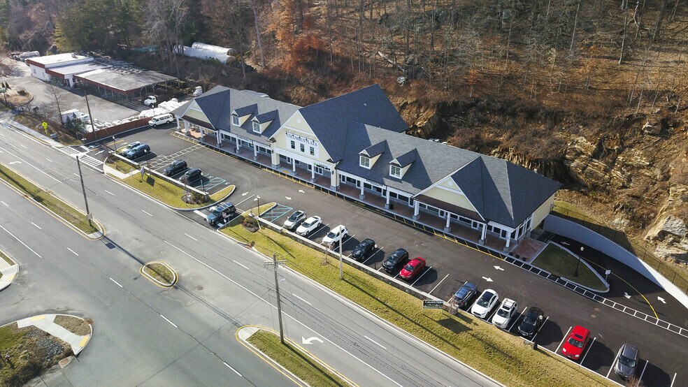 603 Columbus Ave, Thornwood, NY for lease - Building Photo - Image 1 of 25