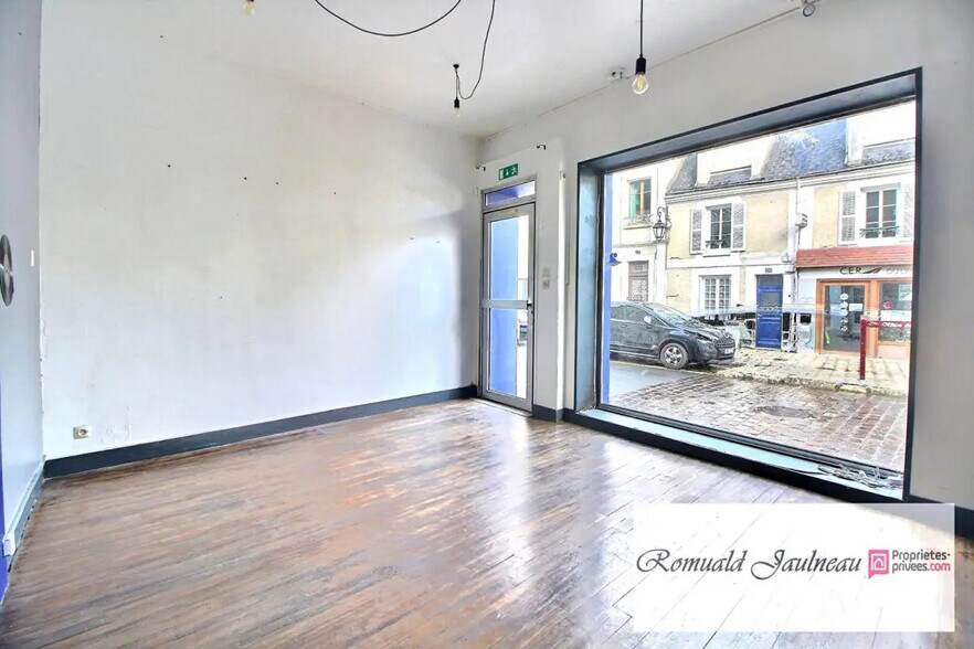 Commerce de détail dans Châteaudun à vendre - Photo intérieure - Image 2 de 3