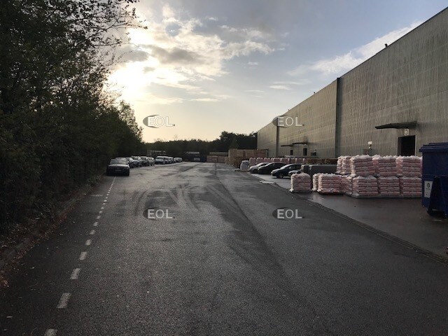 Industrial in Cestas for lease Building Photo- Image 1 of 4