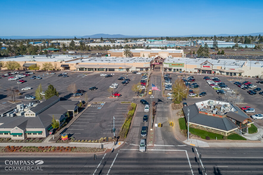 3044-3188 N Highway 97, Bend, OR for lease - Building Photo - Image 3 of 18