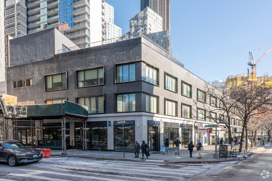 523-545 Fulton St, Brooklyn, NY à louer - Photo du bâtiment - Image 2 de 4