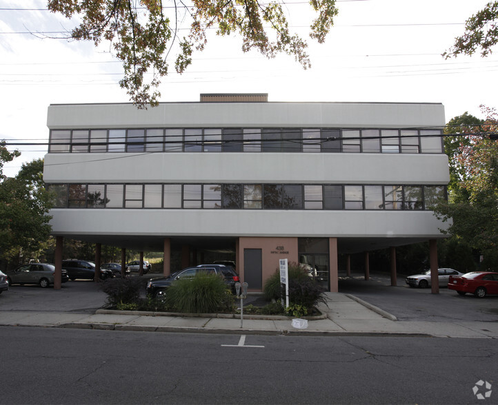 438 Fifth Ave, Pelham, NY for sale - Building Photo - Image 1 of 1