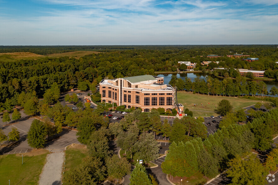 4951 Lake Brook Dr, Glen Allen, VA for lease - Aerial - Image 2 of 17