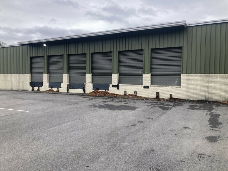 678 Adams St, Abington, MA for sale - Building Photo - Image 2 of 18