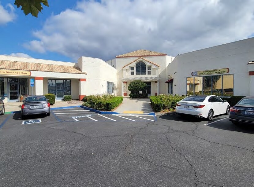 27464 Commerce Center Dr, Temecula, CA à louer Photo du bâtiment- Image 1 de 10