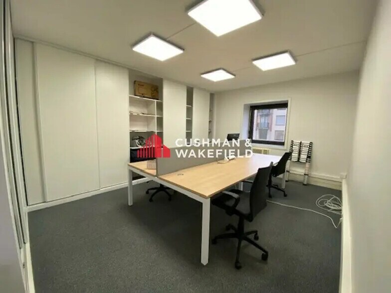 10 Place Alfonse Jourdain, Toulouse for lease - Interior Photo - Image 3 of 8