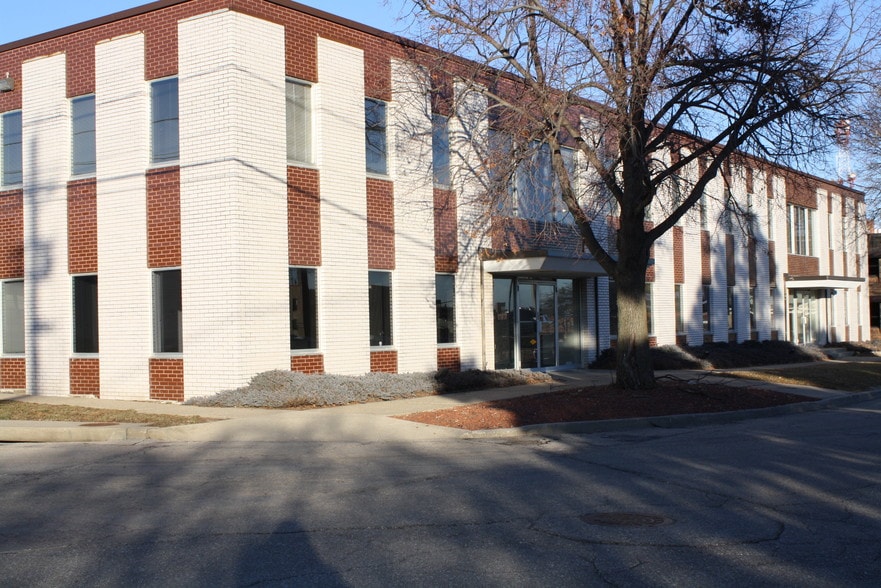 1533-1535 Linden St, Des Moines, IA for lease - Building Photo - Image 1 of 4
