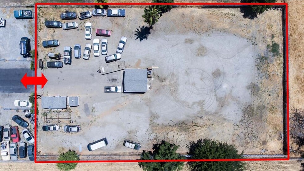 1309 S Main St, Porterville, CA à louer - Photo du bâtiment - Image 2 de 4