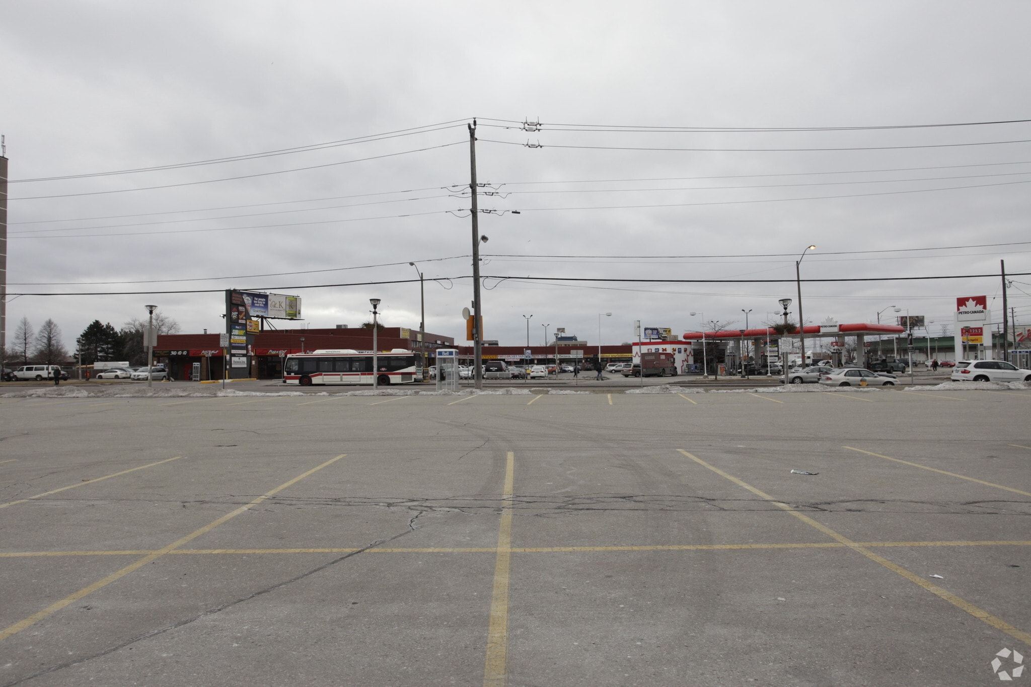 1977 Finch Ave W, Toronto, ON for sale Primary Photo- Image 1 of 1