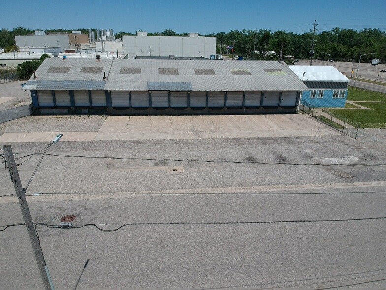 2655 Buchanan Ave SW, Grand Rapids, MI for lease - Building Photo - Image 2 of 44