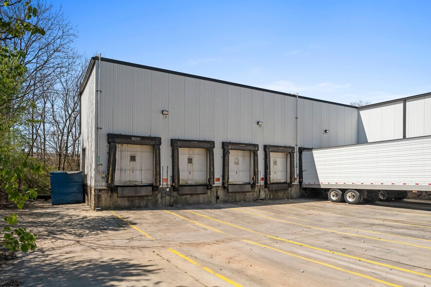 1421 Robinwood Cir, Birmingham, AL for sale - Building Photo - Image 3 of 16