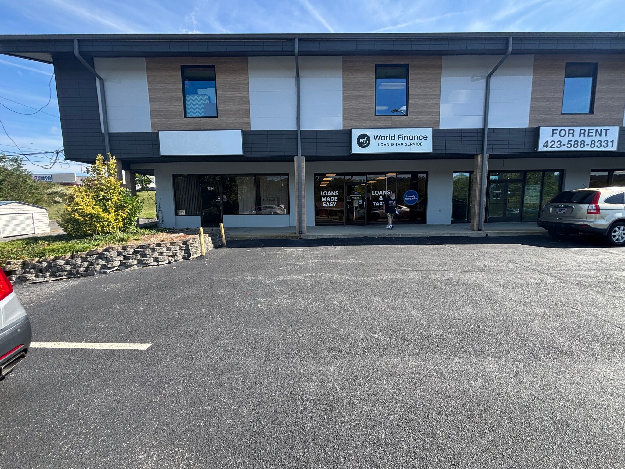 1135 Volunteer Pky, Bristol, TN for lease Interior Photo- Image 1 of 11