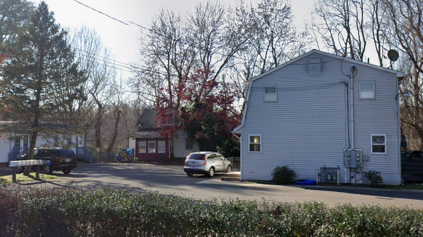 331-339 Naubuc Ave, Glastonbury, CT for sale Primary Photo- Image 1 of 4
