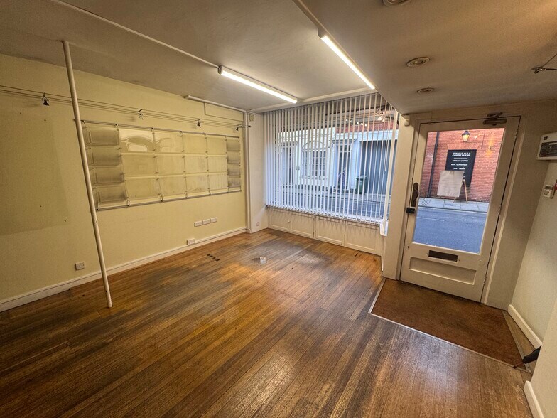 89 Crane St, Salisbury à louer - Photo du bâtiment - Image 2 de 3