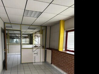 Plus de détails pour Bureau, Industriel à louer
